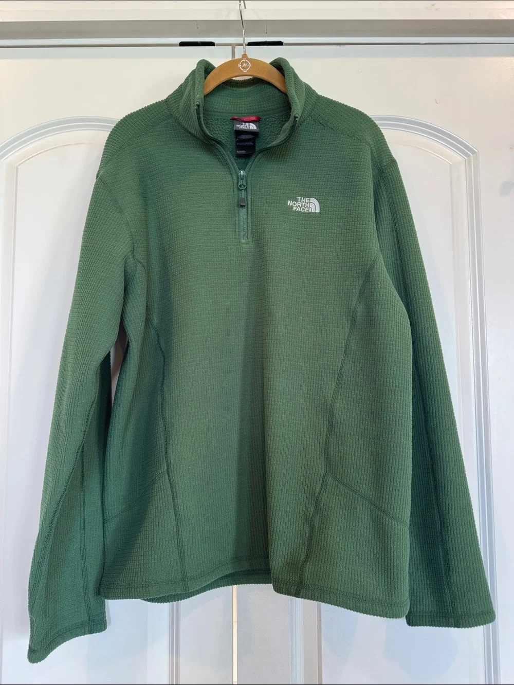 The North Face  1/4 zip men’s Medium pullover forest green textured